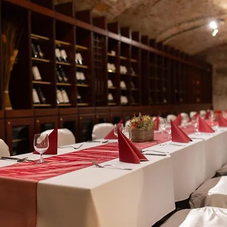 Boutique Zlaty Dukat 4* Kosice